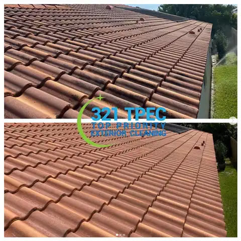 How pros clean roofs